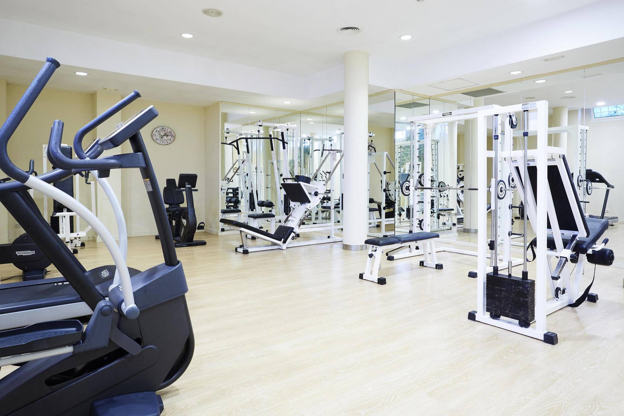 Grupotel Playa Club Aparthotel 4*